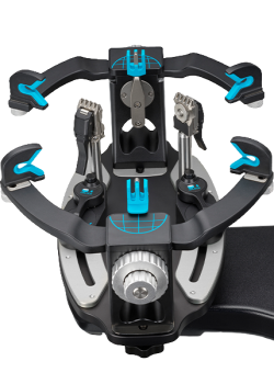 Preview: 6-Punkt-Aufspannsystem und Dualzangen der Signum Pro S-7000 Professional