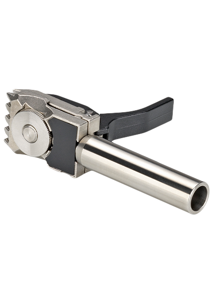 Haltezange in der halbautomatischen Zangenbasis der Signum Pro S-7000